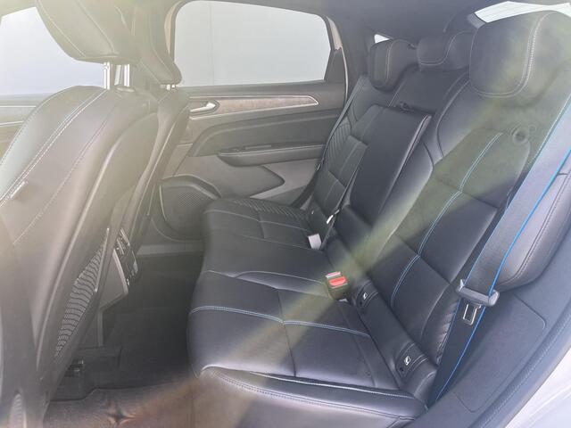 Renault Arkana 1.6 E-Tech full hybrid 145 esprit Alpine / Trekhaak (750kg) /Apple Carplay/Android Auto / Adaptieve Cruise Control / Stoel- Stuurverwarming / Bose geluidsinstallatie /