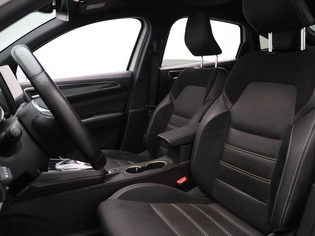 Renault Arkana 145pk E-Tech hybrid E-Tech engineered Automaat BOSE | Camera | Adapt. Cruise | Stoel-/stuurverw. | Panoramadak | Trekhaak