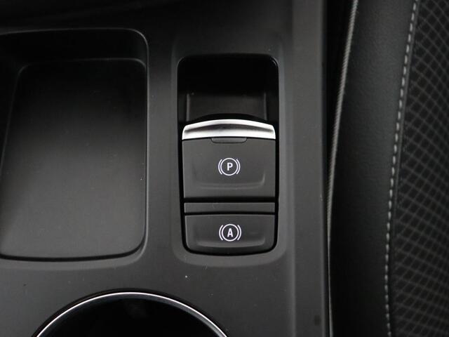 Renault Arkana 1.6 E-Tech Hybrid 145 Intens | Stoelverwarming | Adaptive cruise | Camera | Carplay | Stuurverwarming | Half leder | Navigatie | Climate control