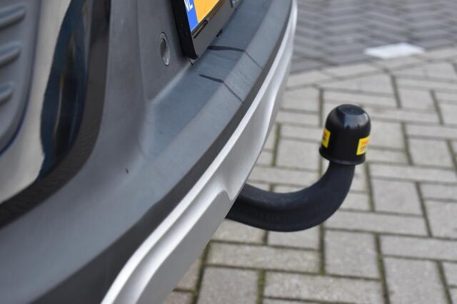 Renault Arkana E-Tech Hybrid 145 Intens | AUTOMAAT | TREKHAAK | STUUR/STOELVERWARMING | ACHTERUITRIJCAMERA | CLIMATE CONTROL | CRUISE CONTROL | PDC | LMV |