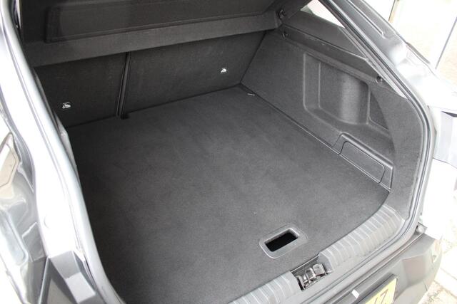 Renault Arkana 1.6 E-Tech Hybrid 145 Intens | Adaptieve Cruise | Bose | Trekhaak | Stoel+Stuur verwarming