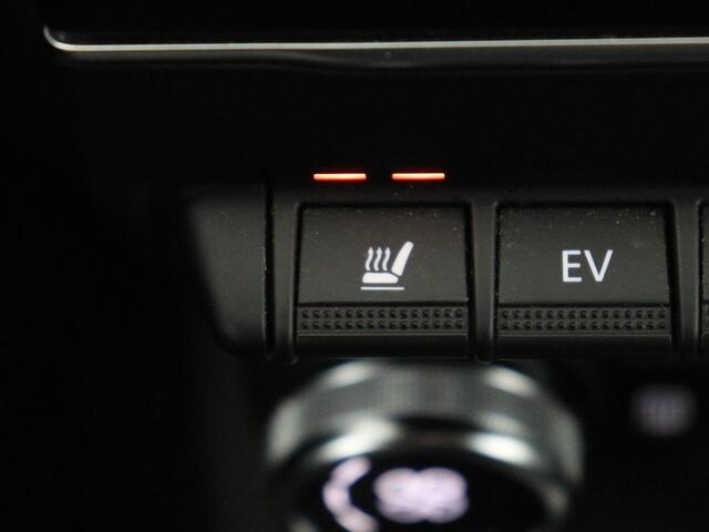 Renault Arkana 1.6 E-Tech Hybrid 145 R.S. Line | Panoramadak | Leder/Alcantara | Trekhaak | Stoelverwarming | Adaptive cruise | Camera | Carplay | Keyless | Park Assist | Full LED | Navigatie | Stuurverwarming