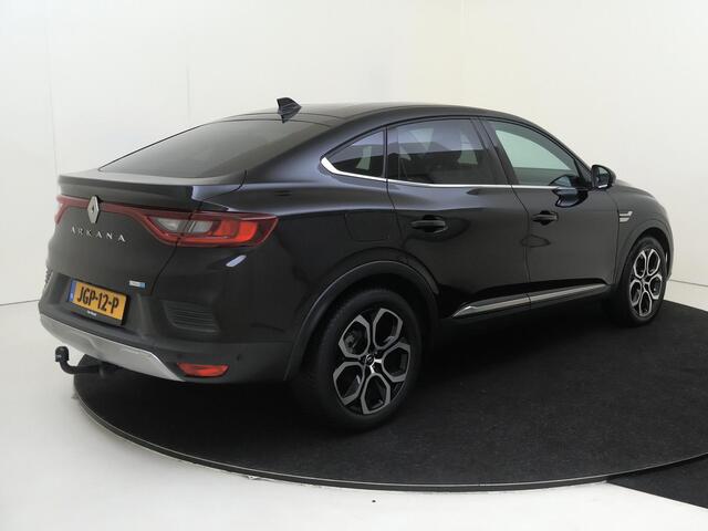 Renault Arkana 1.6 E-Tech Hybrid 145 PK | Apple Carplay/Android | cruise control adaptief | dodehoek detectie | electronic climate control | LED koplampen | lederen bekleding | lichtmetalen velgen 18" | navigatiesysteem | voorstoelen verwarmd |