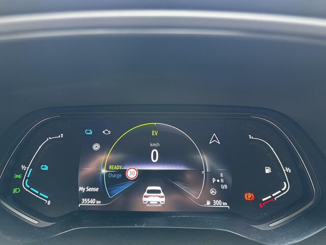 Renault Arkana E-Tech Hybrid 145 R.S. Line | Eerste eigenaar | Adaptieve cruise control | Wegklapbare trekhaak | Dealer onderhouden |