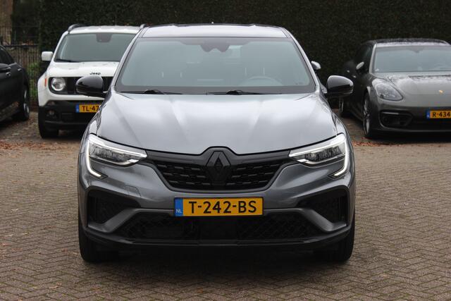 Renault Arkana 1.3 TCe 140 R.S. Line / Camera / Leder / 18'' / Bose / Keyless / Sfeerverlichting / Navigatie / Dodehoek / DAB / ACC / Stoelverwarming