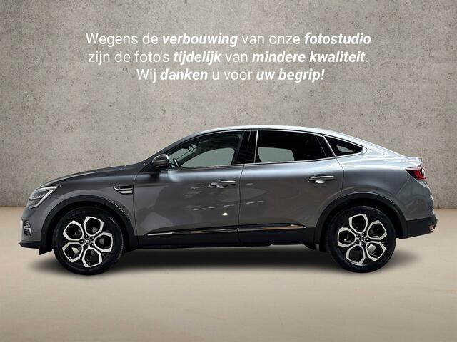 Renault Arkana 1.6 E-Tech Hybrid 145 Sport 145Pk Automaat (VIRTUAL COCKPIT, APPLE CARPLAY, GROOT NAVI, LEDER, CAMERA, SPORTSTOELEN, GETINT GLAS, ADAPTIVE CRUISE, NIEUWSTAAT)