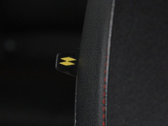 Renault Arkana 1.3 TCe 140 | Leder | Stoel & Stuurverwarming | Adaptive Cruise | Camera | Sfeerverlichting | Carplay | Bose