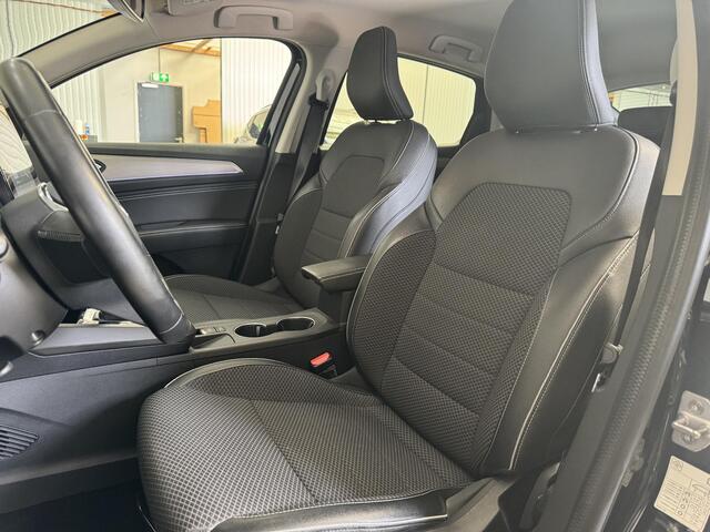 Renault Arkana 1.6 E-Tech Hybrid 145 Intens | Trekhaak | Apple CarPlay / Android Auto | Achteruitrijcamera | Navigatie |