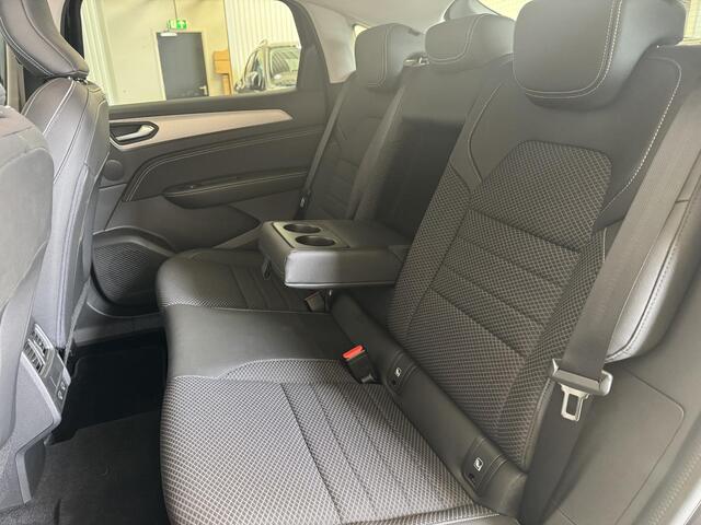 Renault Arkana 1.6 E-Tech Hybrid 145 Intens | Trekhaak | Apple CarPlay / Android Auto | Achteruitrijcamera | Navigatie |