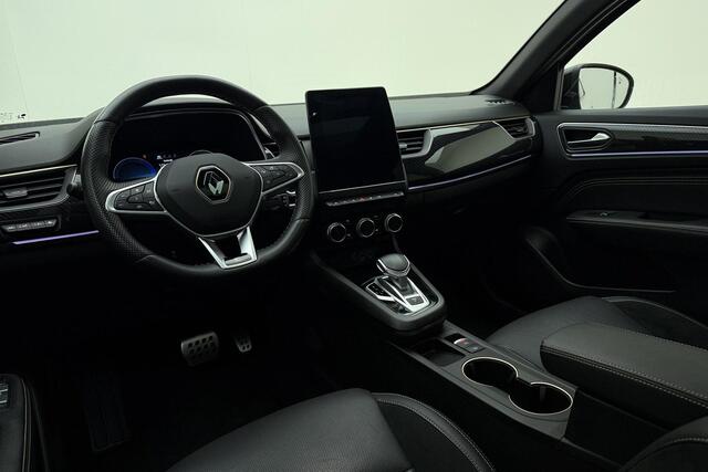 Renault Arkana 1.6 E-Tech hybrid 145 E-Tech engineered | Schuif/kanteldak | Trekhaak | Lederen bekleding | Camera | Navigatie | Keyless | Parkeersensoren voor en achter
