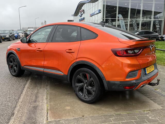 Renault Arkana 1.6 E-Tech Hybrid 145 R.S. Line Dealer onderhouden / Trekhaak weg klapbaar / Camera / Stoelverw.+Stuurverw. / Blind spot warning / 18''LMV / 2e Paasdag open 09.00-17.00 uur