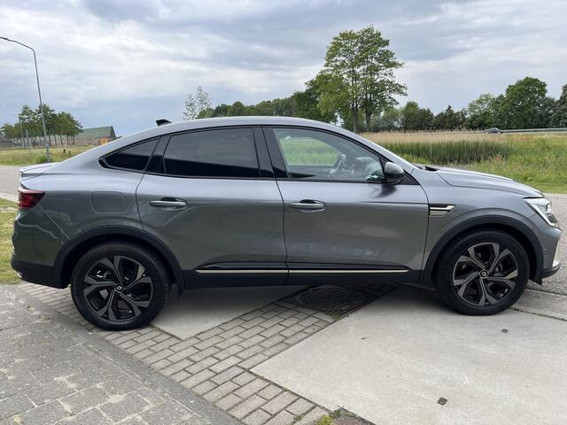 Renault Arkana 1.6 E-Tech hybrid 145PK R.S.Line E-Tech engineered / Adaptive Cruise / Elek. stoelen / Stoel+Stuurverw.
