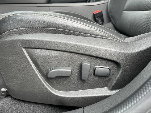 Renault Arkana 1.6 E-Tech hybrid 145PK R.S.Line E-Tech engineered / Adaptive Cruise / Elek. stoelen / Stoel+Stuurverw.