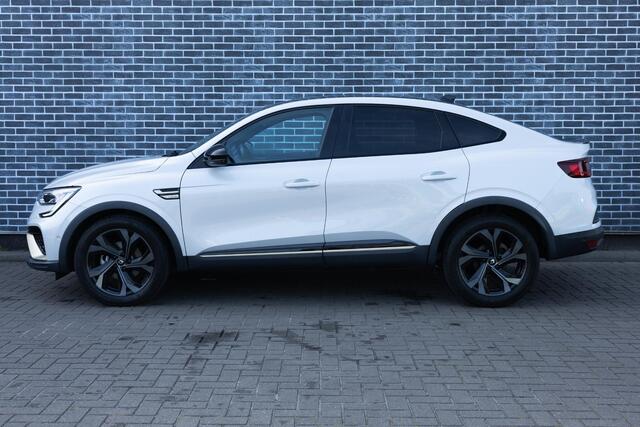 Renault Arkana 1.6 Hybrid 145 E-Tech engineered | Panoramadak | Bose Audio | Cruise Control Adaptief | Dodehoekdetectie | Keyless Entry | Elektrisch Verstelbare Voorstoelen | Stoelverwarming | Achteruitrijcamera | Parkeersensoren | Navigatie | Apple Carplay | Android Au