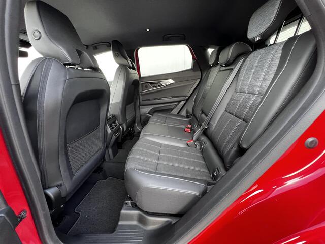 Renault Austral mild hybrid 160 X-Tronic techno / Trekhaak / 1800kg Trekgewicht / Elektrische Achterklep + bestuurdersstoel met stoelmassage / Stuur-, stoel- en voorruitverwarming / Navi / 19"LM wielen /