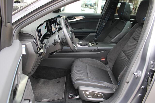 Renault Austral 1.2 E-Tech full hybrid 200 iconic esprit Alpine | 4Control | Harman Kardon | Elektrische stoelen | Adaptieve cruise