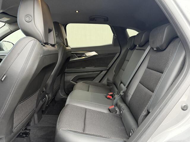 Renault Austral 1.3 mild hybrid 160 X-tronic techno esprit Alpine / 1800 Kg Trekgewicht / Pack Lounge / Trekhaak Afn. / Camera / Elektrische Stoelen + Massage Stoelen Functie / Stoelverwarming / Alcantara Interieur delen / All Season Banden /