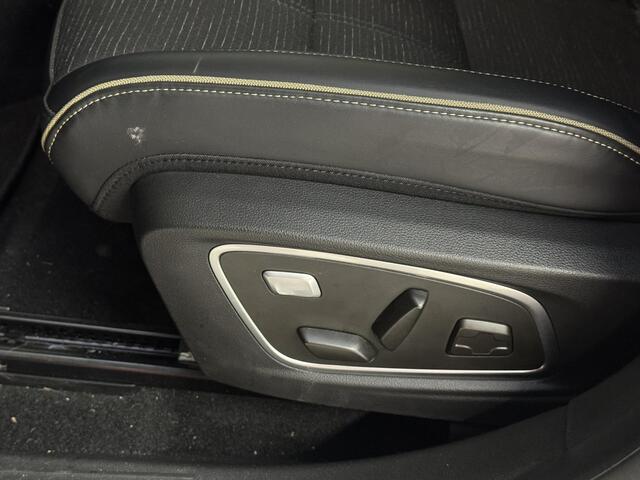 Renault Austral 1.2 E-Tech full hybrid 200 iconic | Afneembare Trekhaak | 360° Camera | Stoel + Stuurverwarming | Elektrische Achterklep |