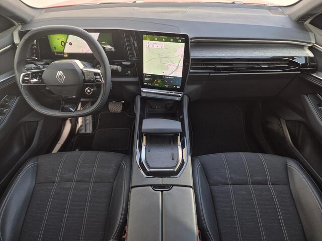 Renault Austral 1.2 E-Tech full hybrid 200 techno Automaat / Fabrieksgarantie tot 02-2028 / Trekgewicht 1500 kg / Panoramadak / Rondomzicht camera / Apple Carplay Android Auto / Draadloze telefoon lader / Keyless Entry/Start / Adaptief cruise control /