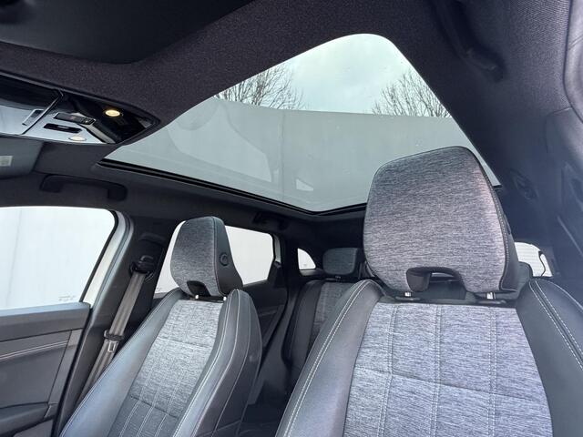 Renault Austral 1.2 E-Tech full hybrid 200 techno / Panoramadak / Fabrieksgarantie tot 03-2028 / Panoramadak / Adaptieve Cruise / Trekgewicht 1500 kg / 360 Camera / Apple Carplay & Android Auto / DAB / Dodehoek Detectie / Parkeer Assistent /