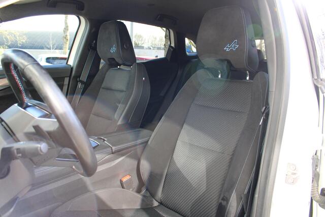Renault Austral 1.2 E-Tech full hybrid 200 iconic esprit Alpine All season banden | Navigatiesysteem | Achterruitrij Camera | Stoelverwarming en Stuurwielverwarming