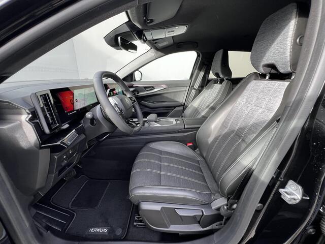 Renault Austral 1.3 mild hybrid 160 X-Tronic techno Automaat / Fabrieksgarantie tot 04-2027 / 1.800 kg trekgewicht / Stuur-, stoel- en voorruitverwarming / Navigatie / Apple Carplay Android / Adaptieve CC / 19" LM wielen /