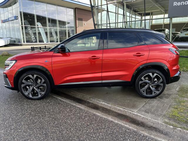 Renault Austral 1.2 E-Tech full hybrid 200PK Iconic Esprit Alpine / 4-Control / Panoramdak/ Winterpakket/ Stoelverw. 20'' LMV /