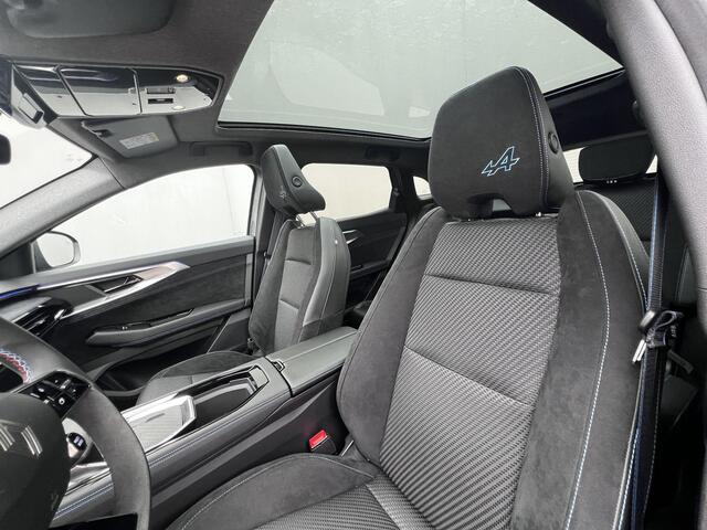 Renault Austral E-Tech Hybrid 200 Techno Esprit Alpine Automaat / Fabrieksgarantie tot 04-2027 / Panorama dak / 1.500 kg trekgewicht / Adaptieve CC / Stoel- en voorruitverwarming / Lende massage / Camera 360° / Parkeer assistent / Apple Carplay Android / 20" LM wielen & 