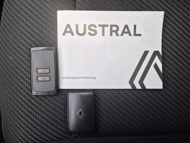 Renault Austral 1.2 E-Tech full hybrid 200 iconic esprit Alpine / Trekgewicht 1500 kg / Panoramadak / Stoel met massage functie / Harman Kardon Audio Systeem / Elektrische achterklep / Head Up Display / Stuur- Stoel & Voorruit verwarming /