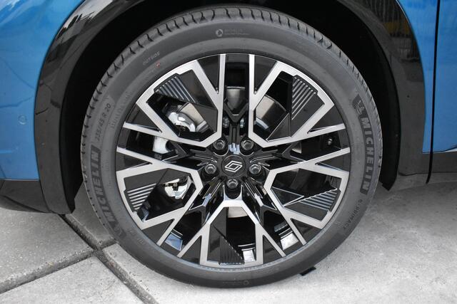 Renault Austral Iconic esprit Alpine | Achteruitrijcamera | Blind Spot Warning | Elektrisch verwarmbare voorstoelen