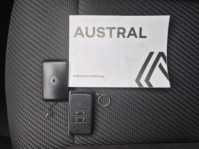Renault Austral 1.2 E-Tech full hybrid 200 iconic esprit Automaat / Fabrieksgarantie tot 04-2027 / All season banden / Panoramadak / Trekgewicht 1.500 kg / Rondomzicht camera / Adaptief cruise control / Elektrische achterklep / Apple Carplay Android Auto /