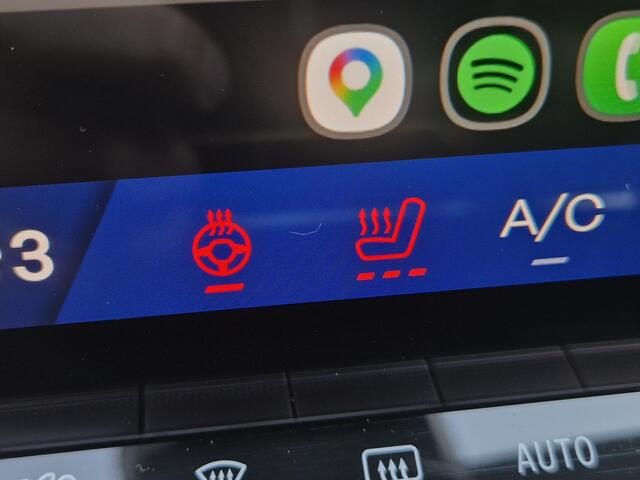 Renault Austral E-Tech full hybrid 200PK Techno / Fabrieksgarantie tot 05-2027 / Panorama Dak / 1.500 KG Trekgewicht / Adaptief Cruise Control / Camera 360° / Navigatie / Stuur-, Stoel- & Voorruitverwarming / Elektrische Bestuurdersstoel / 19" LM Wielen met All Season B