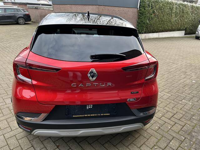 Renault CAPTUR 1.6 E-Tech Hybrid 145 techno