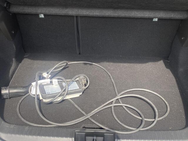 Renault CAPTUR Techno Plug-in Hybride | Camera | Navi | Complete nette auto | Rijklaar met 12 mnd BOVAG garantie