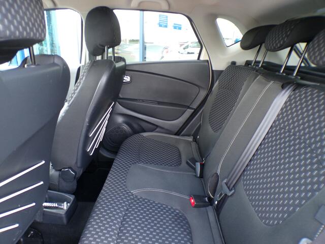 Renault CAPTUR 0.9 TCe Intens, Trekhaak / Camera + Sensoren / Navigatie / Android Auto / Keyless / Full LED. / Climate Control / 17'' LMV