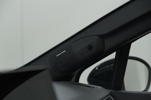 Renault CAPTUR TCe 90 Techno | Nieuw Model | Camera | Harman Kardon | Apple Carplay | Parkeersensoren | 18 Inch Lichtmetalen Velgen