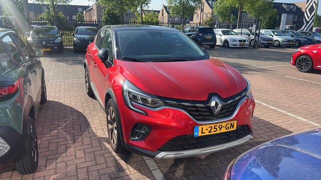 Renault CAPTUR 1.6 E-Tech Plug-in Hybrid 160 Intens APPLE CARPLAY ANDROID AUTO / CLIMATE CONTROLE / CRUISE CONTROLE / NAVIAGATIE / PARKEERSENSOREN VOOR & ACHTER + CAMERA.