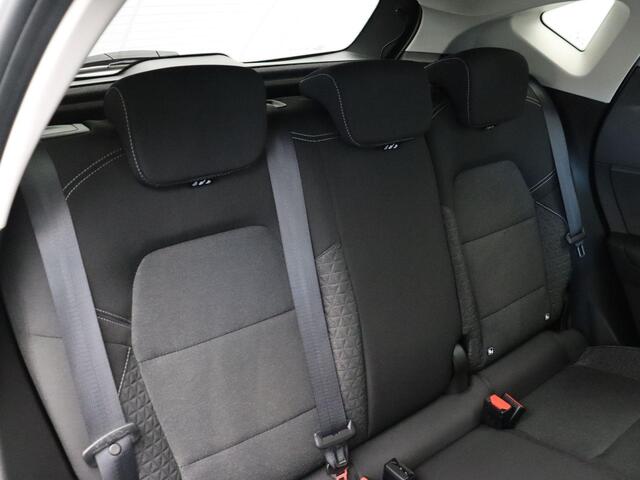 Renault CAPTUR 1.3 mild hybrid 140pk Evolution | 1500kg geremd | Navigatie | Lichtmetalen velgen | Getint glas |