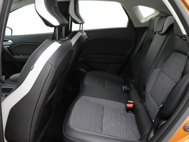 Renault CAPTUR 1.0 TCe 100 Intens Renault Captur 1.0 TCe Intens 100PK | Navigatie | Camera | Parkeersensoren | Stoelverwarming