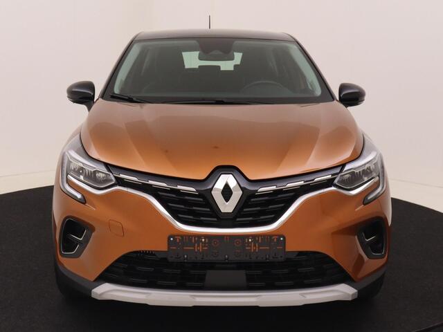 Renault CAPTUR 1.0 TCe 100 Intens Renault Captur 1.0 TCe Intens 100PK | Navigatie | Camera | Parkeersensoren | Stoelverwarming