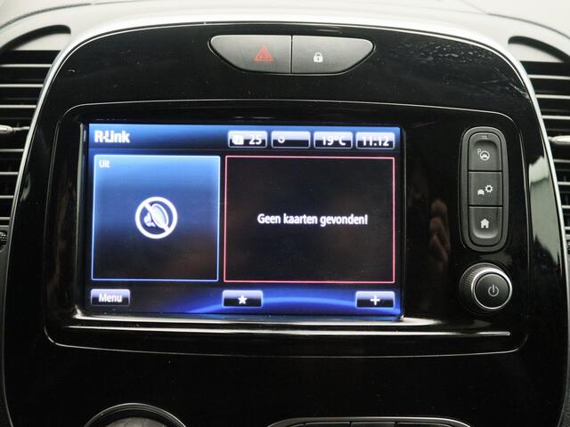 Renault CAPTUR TCe 90 Intens | Trekhaak | R-link Navigatie | Easy Life Pack met achteruitrijcamera + sensoren rondom | Two-tone metaalkleur | Climate Control | 17" lichtmetalen velgen |