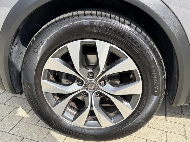 Renault CAPTUR TCe 130 Intens AUTOMAAT | AIRCO | NAVI| DEALER ONDERHOUDEN | CLIMATE CONTROL | ACHTER CAMERA | SENSOREN VOOR EN ACHTER | LICHTMETALEN VELGEN |