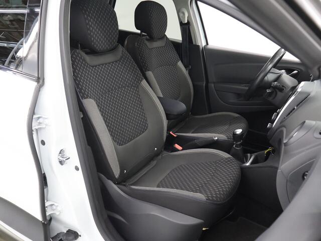 Renault CAPTUR 1.2 TCe Intens | Panoramadak | Parkeercamera | Dodehoekdetectie | Naviagtie |