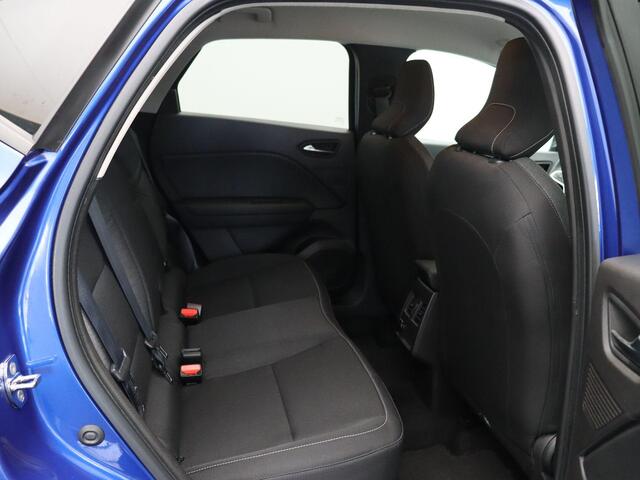 Renault CAPTUR TCe 100pk Intens | Navigatie | 17 inch velgen |