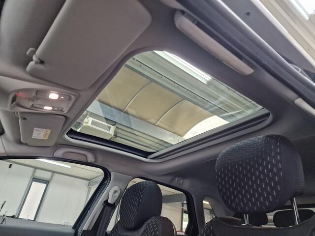 Renault CAPTUR 1.3 TCe Intens 150pk | Trekhaak | Pano | Park assist | Camera | Dodehoek