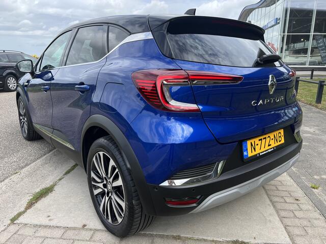 Renault CAPTUR 1.6 E-Tech Plug-in Hybrid 160 Initiale Paris / Camera 360' / Stoelverw. + Stuurverw. / Apple Carplay - Android Auto / Keyless / Blind spot warning / 18'' LMV /