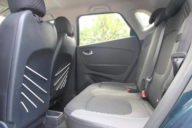 Renault CAPTUR 0.9 TCe Intens Apple/Android Auto| 360 graden camera | Parkeersensoren | ClimateControl | Dodehoeksensoren | Keyless Entry