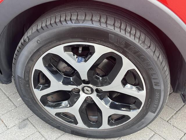 Renault CAPTUR TCe 150 pk Intens AUTOMAAT | DEALER ONDERHOUDEN | LED LAMPEN | LM VELGEN | CLIMATE EN CRUISE CONTROL | TREKHAAK | SENSOREN V+A | CAMERA | LM VELGEN |