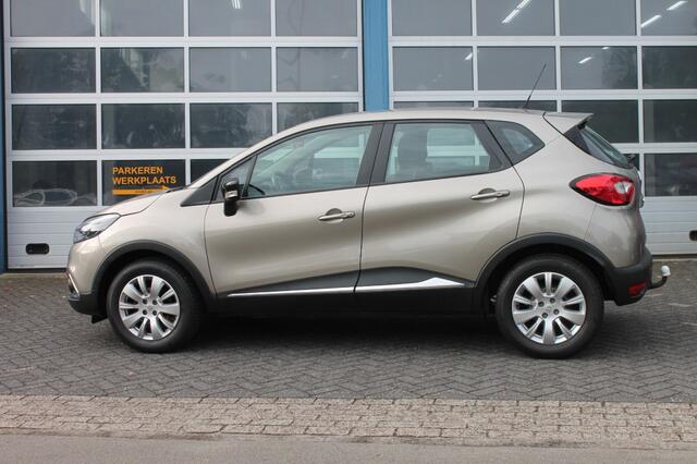 Renault CAPTUR 0.9 TCE LIMITED Parkeer sensoren / Cruise control / Trekhaak