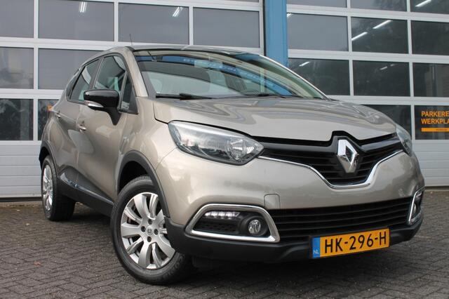 Renault CAPTUR 0.9 TCE LIMITED Parkeer sensoren / Cruise control / Trekhaak